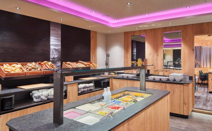 Hotel Neue Post in Mayrhofen , Austria image 8 